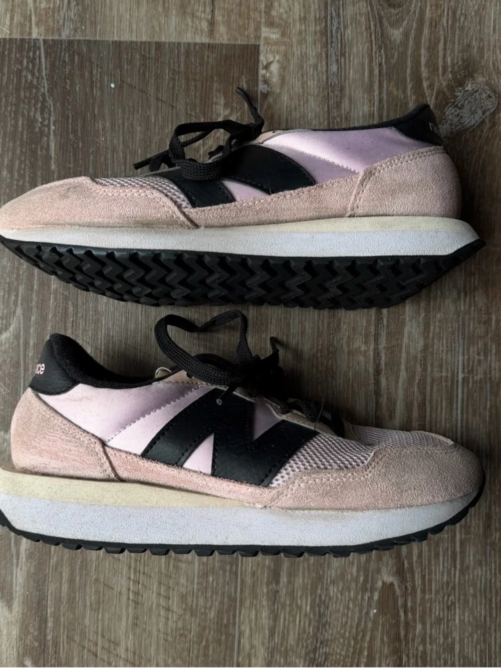 New Balance 237v1‎ Walking Shoes Women’s Size 6B Medium Pink Black